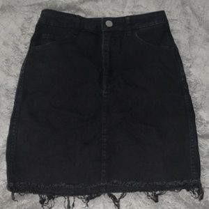 black skirt from H&M size:2